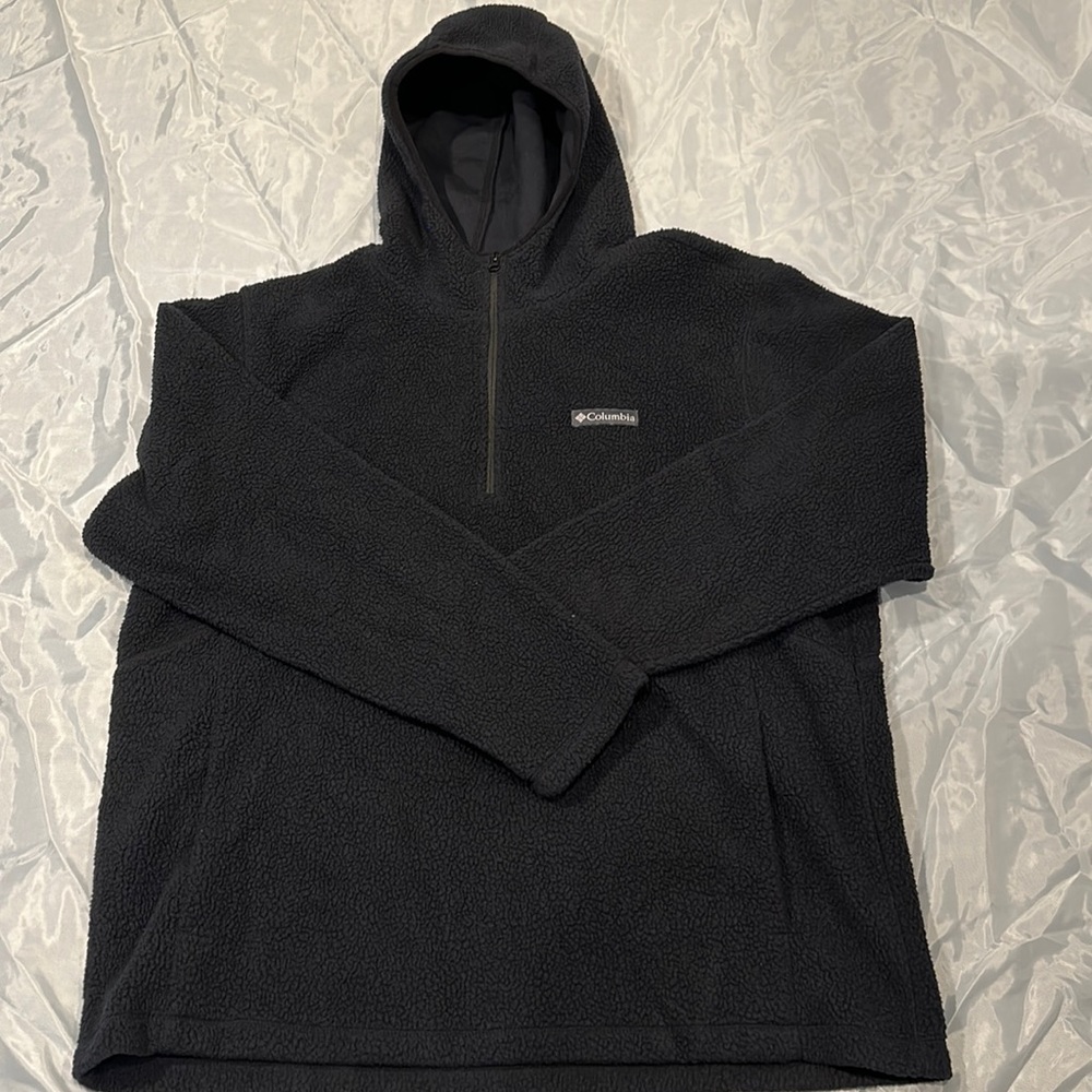 Columbia Sweatshirt